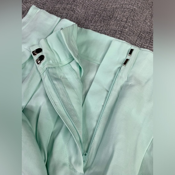 3/$20 Gianni Bini Women’s Shorts Size 12 - Picture 5 of 11